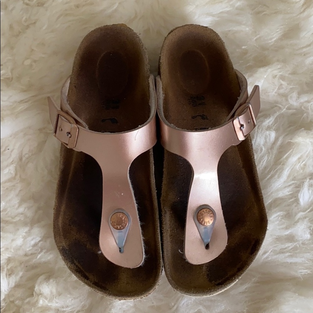 Rose gold gizeh Birkenstock’s